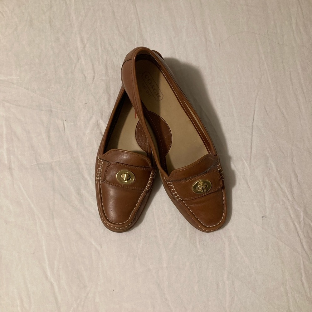 Coach Darcie Tan Leather Loafer W9